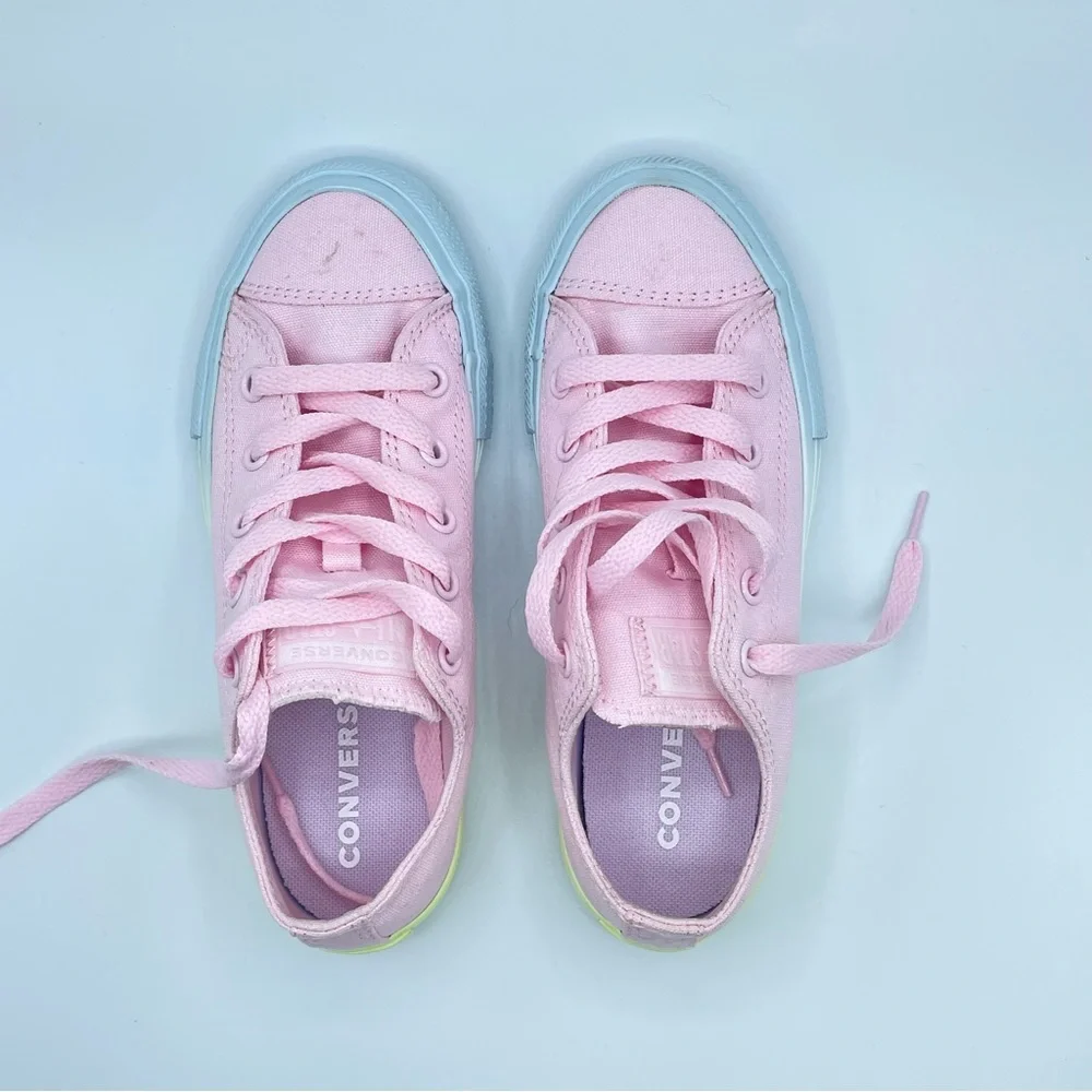COPY - Low Top Converse
